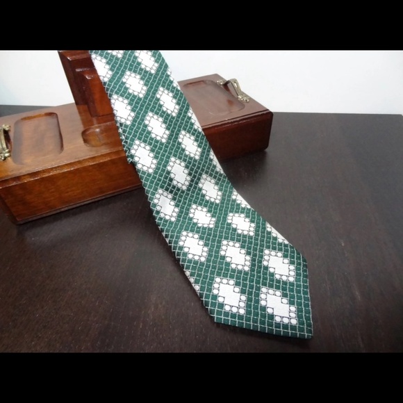 Vintage Polyester Diamond Design Necktie Green and White - Picture 1 of 5